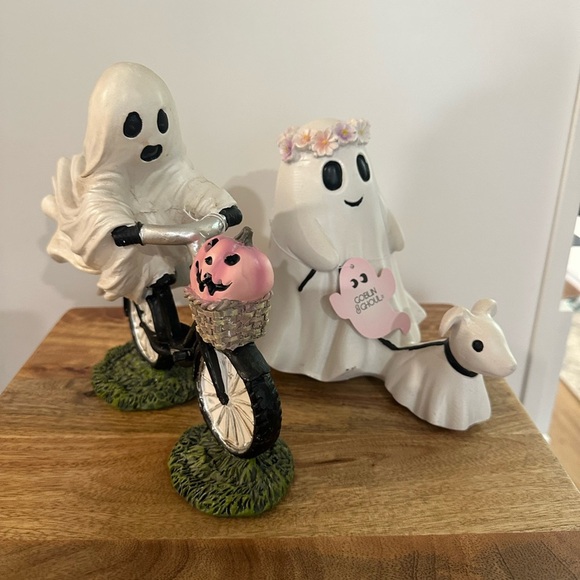 NEW VIRAL Goblin & Ghoul Ghost Walking Dog And Ghost On Bike With Pumpkin - Picture 1 of 4